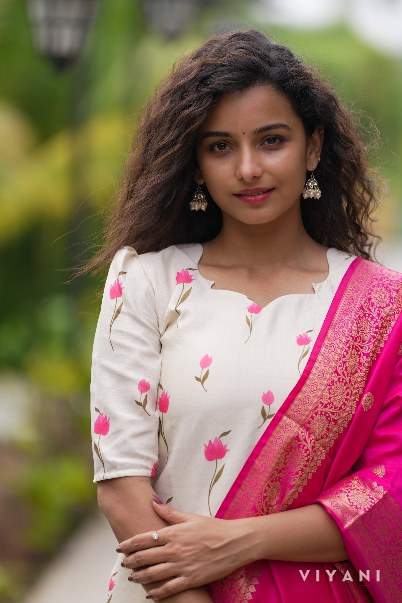 Niraa Linen Zari Salwar set - Digital Print