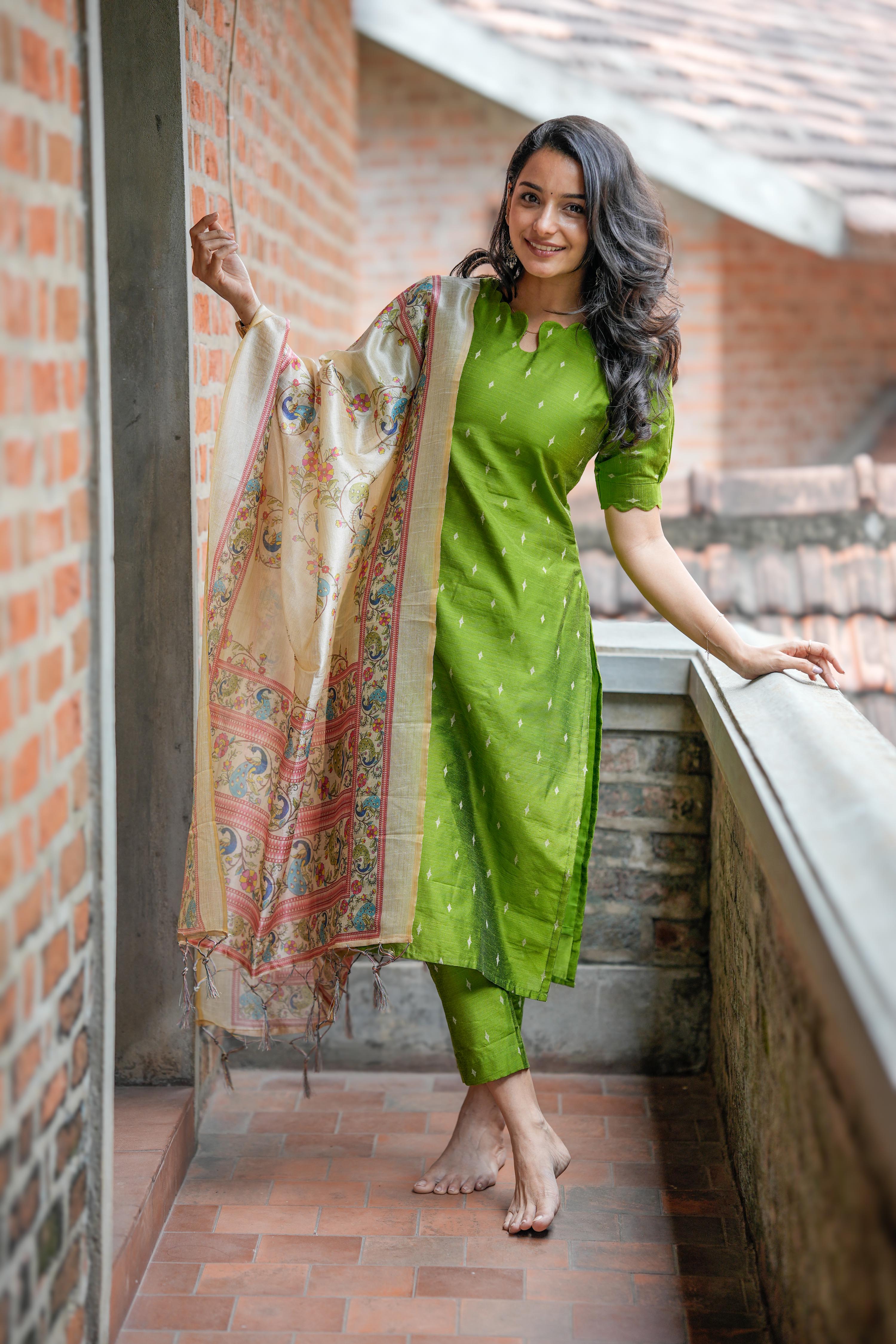Parrot Green 3 Piece Set - Slub Silk