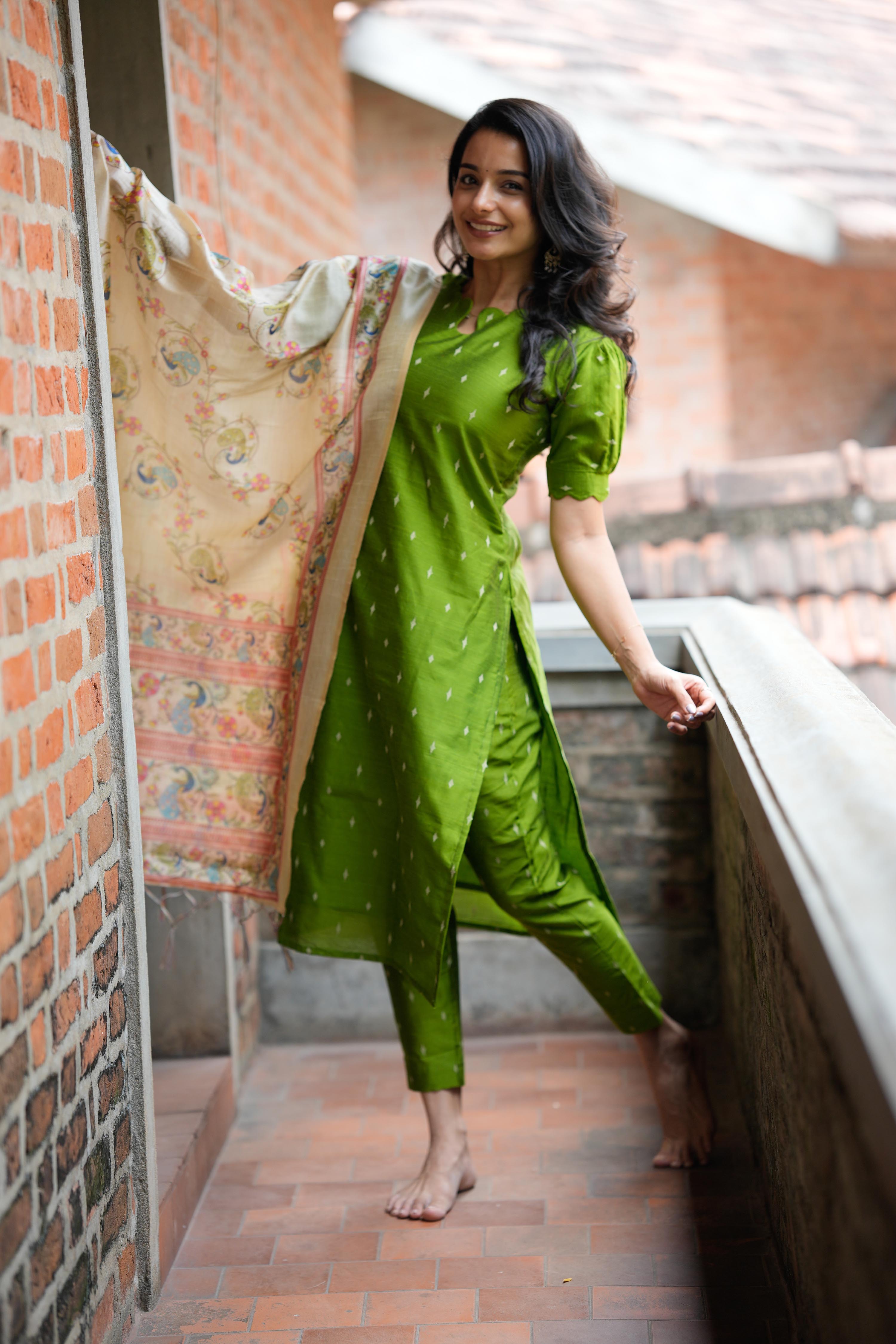 Parrot Green 3 Piece Set - Slub Silk