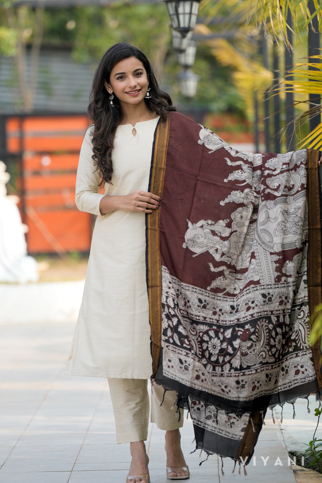Kamali Co-ord with Chennuri Dupatta - Ivory